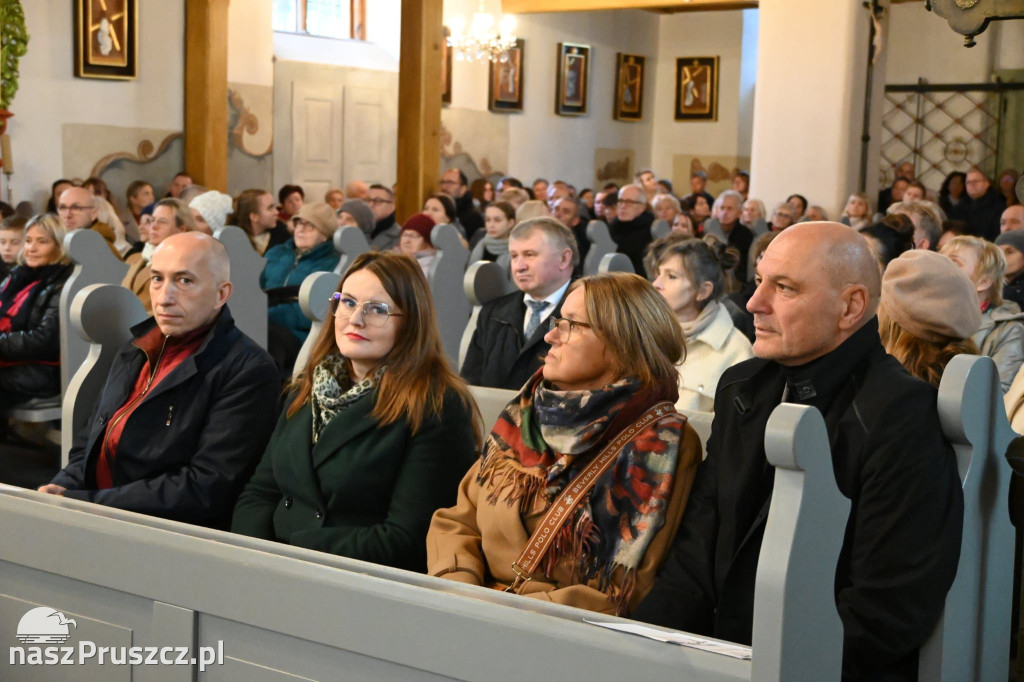 Zabytkowe organy z 1787 roku znów rozbrzmiały w kościele w Różynach