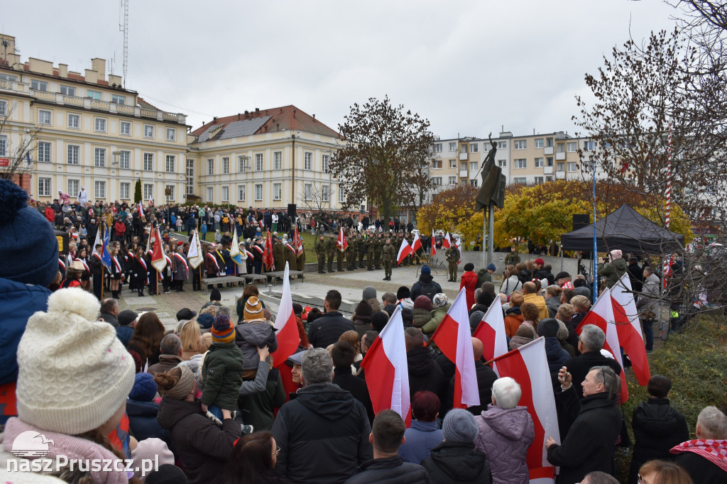 Mieszkańcy Pruszcza Gdańskiego uczcili niepodległość