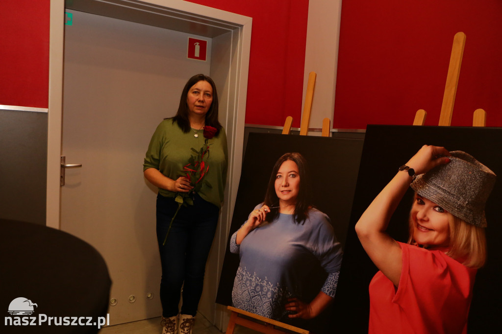 Mama w centrum uwagi: wyjątkowy wernisaż w Kolbudach