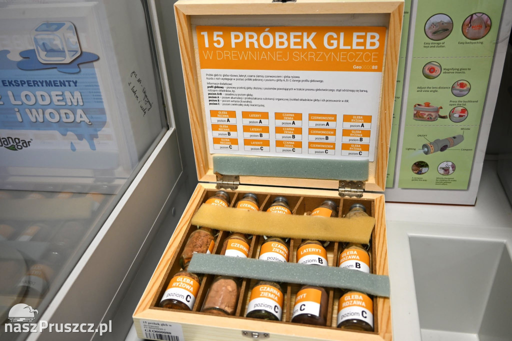 Nowy sprzęt edukacyjny dla szkoły  w Różynach