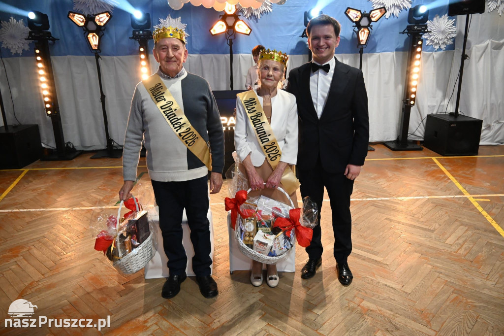 Seniorzy świętowali Nowy Rok i Dzień Babci i Dziadka w Pszczółkach