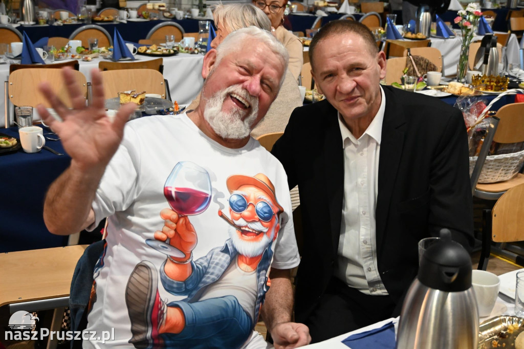 Seniorzy świętowali Nowy Rok i Dzień Babci i Dziadka w Pszczółkach