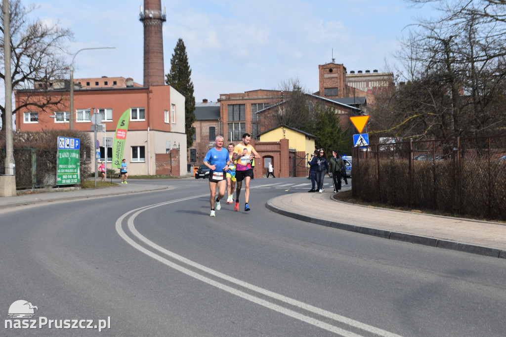 Półmaraton i Piątka nad Radunią 2026