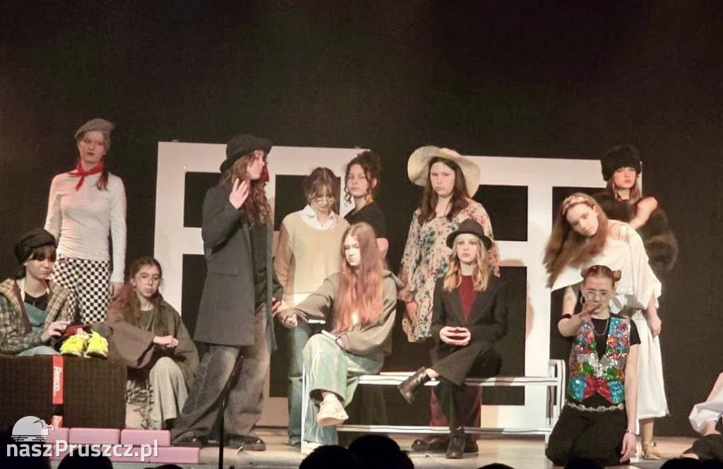 Teatr młodzieży w Kolbudach
