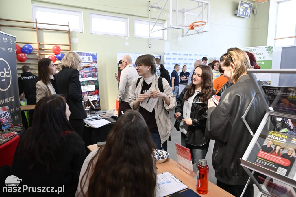 „Przyszłość w rozkwicie” – Targi Pracy i Edukacji w Pruszczu Gdańskim