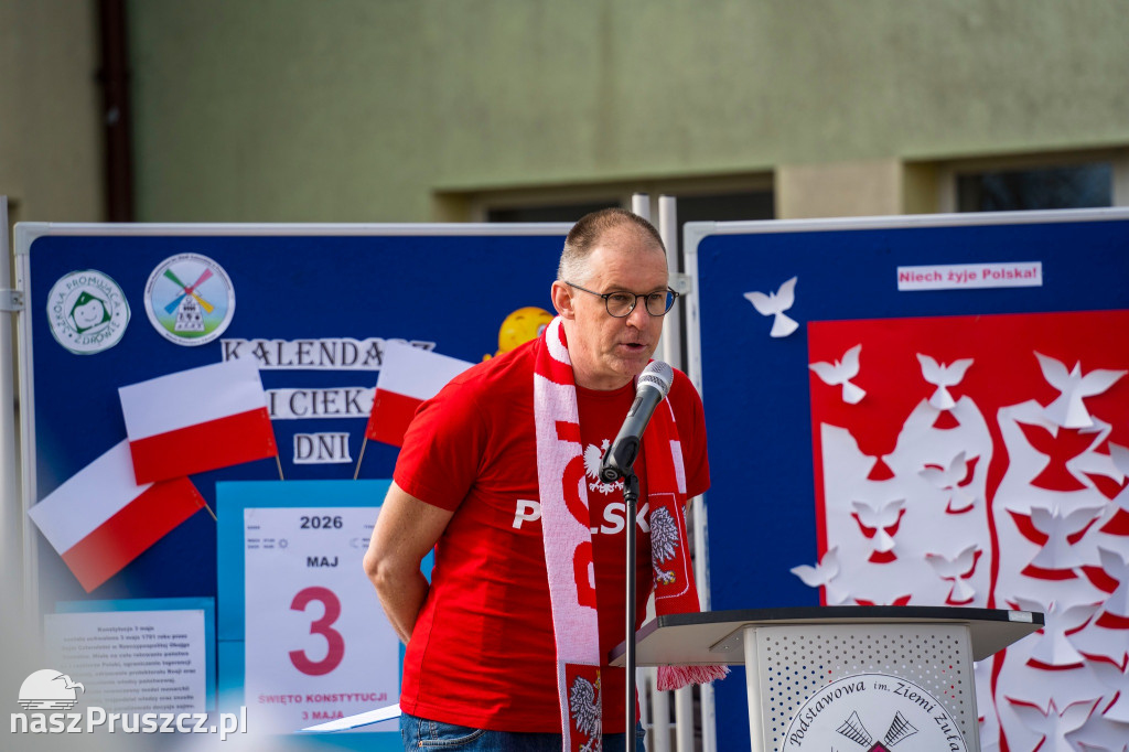 Uczniowie z Przejazdowa uczcili rocznicę Konstytucji 3 Maja