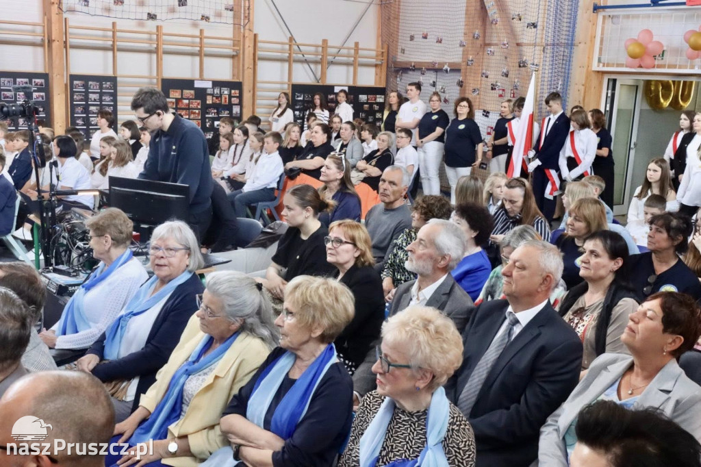 Szkoła w Pręgowie świętuje 80-lecie.