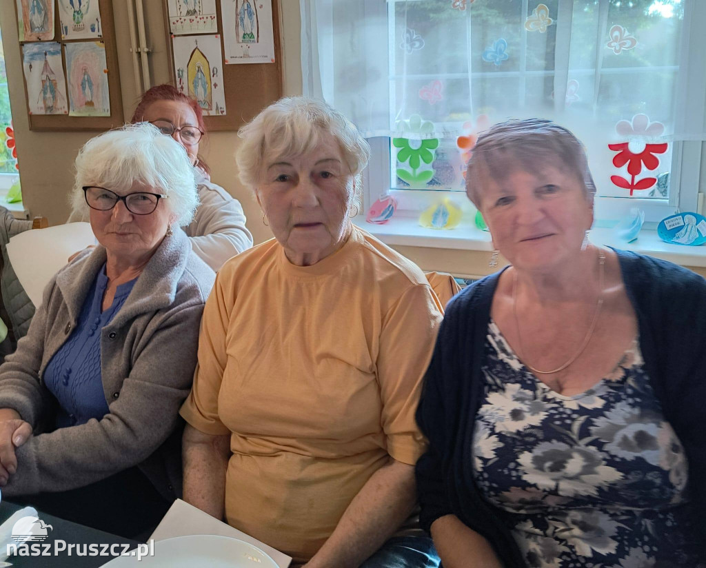 Seniorzy spotkali się w Pszczółkach.