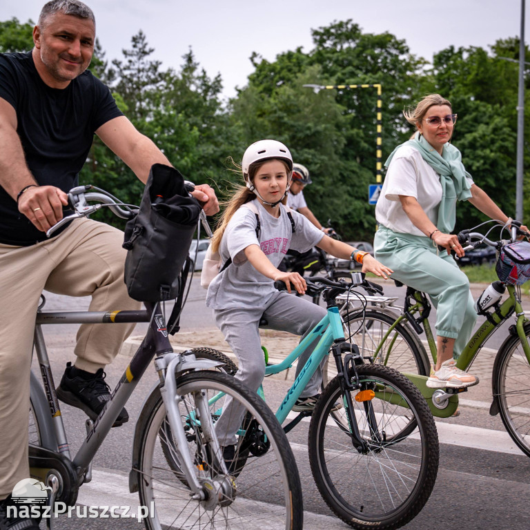 Rowerami przez Pruszcz Gdański. Rodzinny przejazd i piknik z okazji Dnia Dziecka