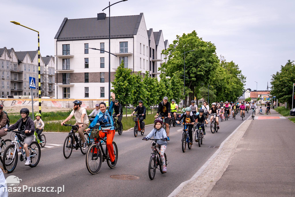 Rowerami przez Pruszcz Gdański. Rodzinny przejazd i piknik z okazji Dnia Dziecka