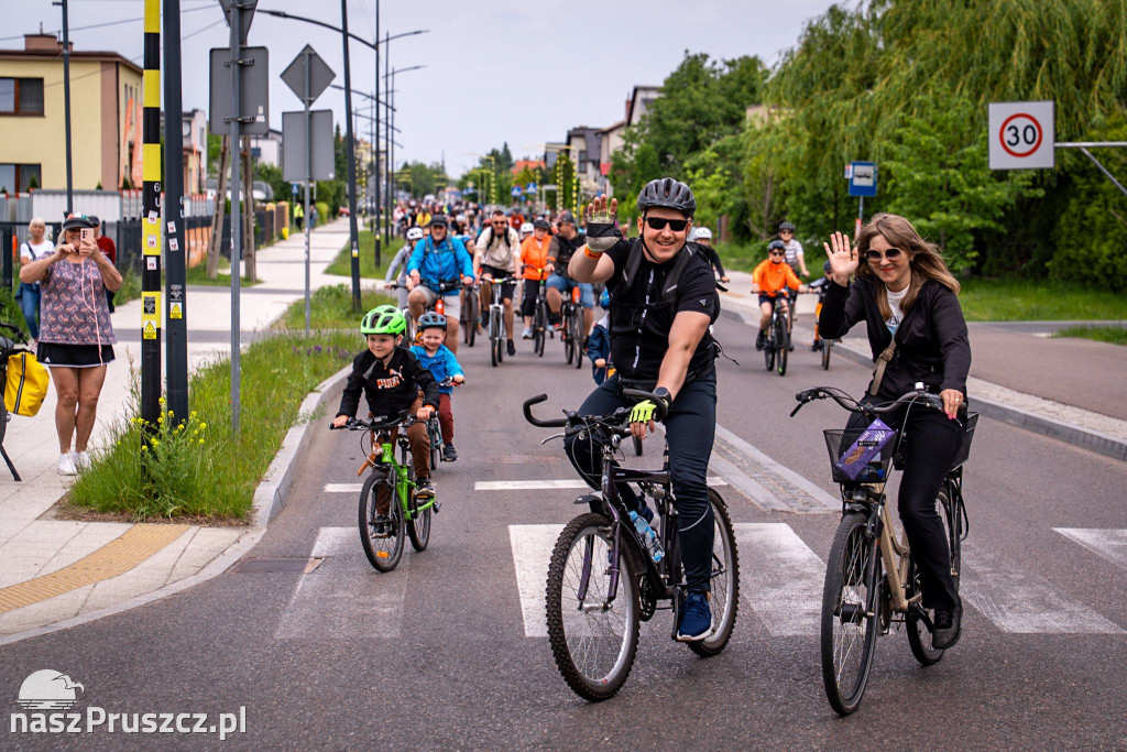 Rowerami przez Pruszcz Gdański. Rodzinny przejazd i piknik z okazji Dnia Dziecka
