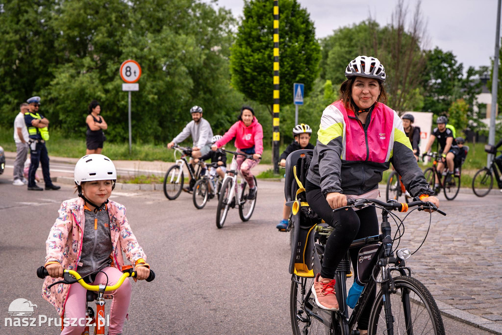 Rowerami przez Pruszcz Gdański. Rodzinny przejazd i piknik z okazji Dnia Dziecka