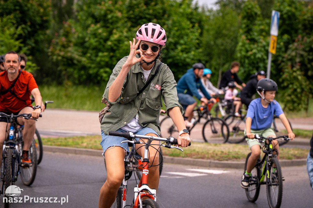 Rowerami przez Pruszcz Gdański. Rodzinny przejazd i piknik z okazji Dnia Dziecka