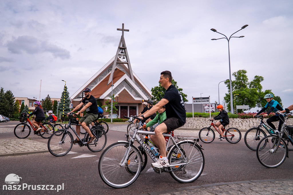 Rowerami przez Pruszcz Gdański. Rodzinny przejazd i piknik z okazji Dnia Dziecka