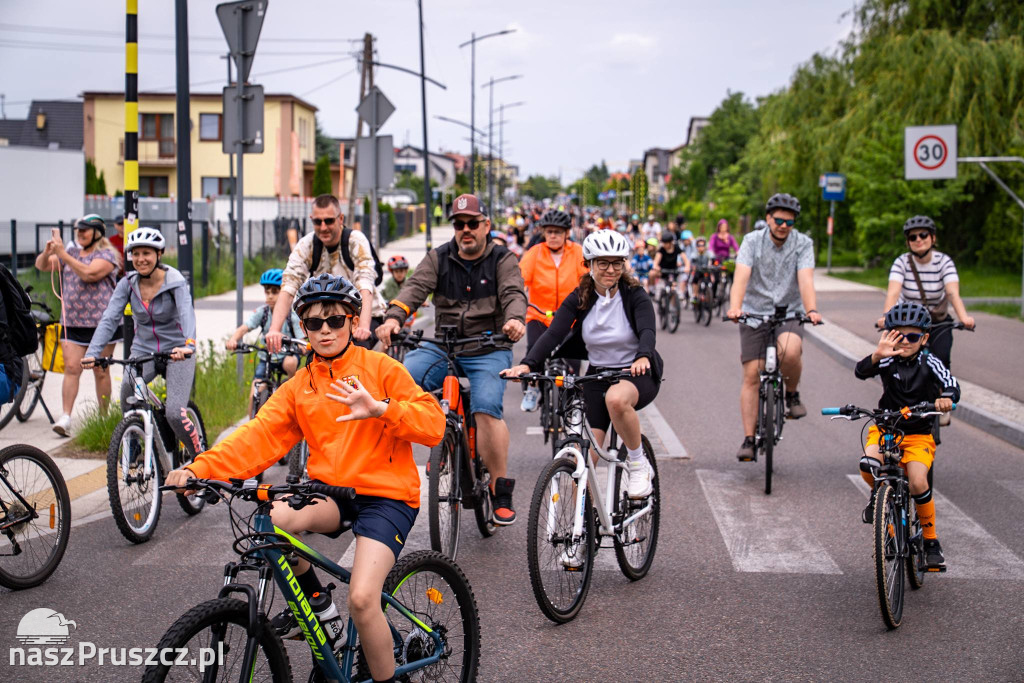 Rowerami przez Pruszcz Gdański. Rodzinny przejazd i piknik z okazji Dnia Dziecka
