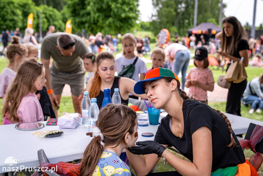 Rowerami przez Pruszcz Gdański. Rodzinny przejazd i piknik z okazji Dnia Dziecka