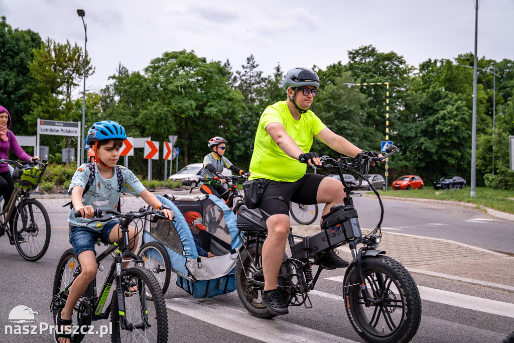 Rowerami przez Pruszcz Gdański. Rodzinny przejazd i piknik z okazji Dnia Dziecka