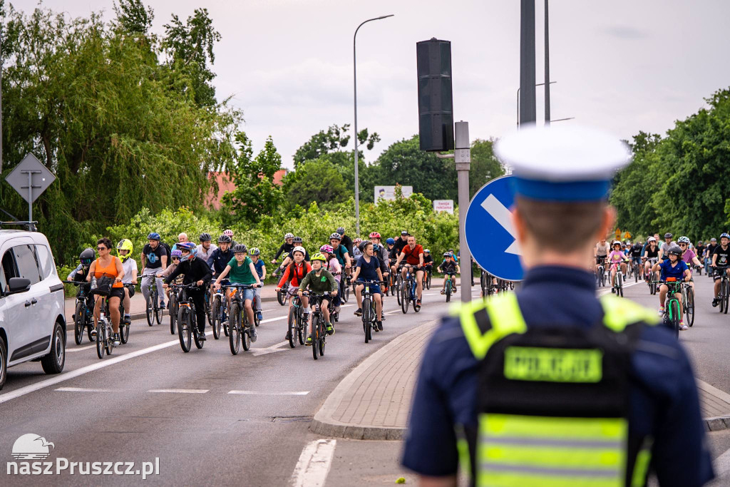 Rowerami przez Pruszcz Gdański. Rodzinny przejazd i piknik z okazji Dnia Dziecka