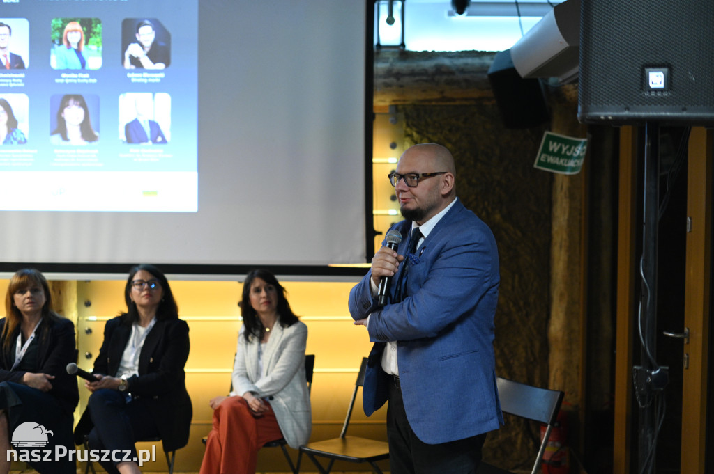 Powiat Gdański: Synergia 3.0. Biznes, samorząd i NGO przy jednym stole