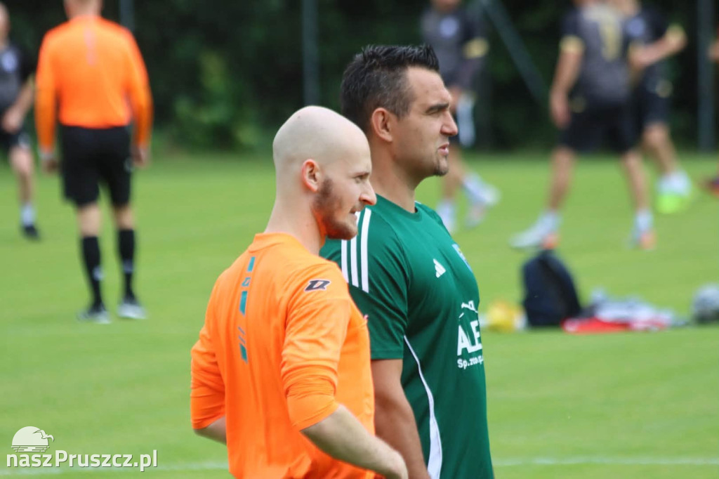 Sportowe emocje i rodzinna atmosfera. Oldboye grali w Kolbudach