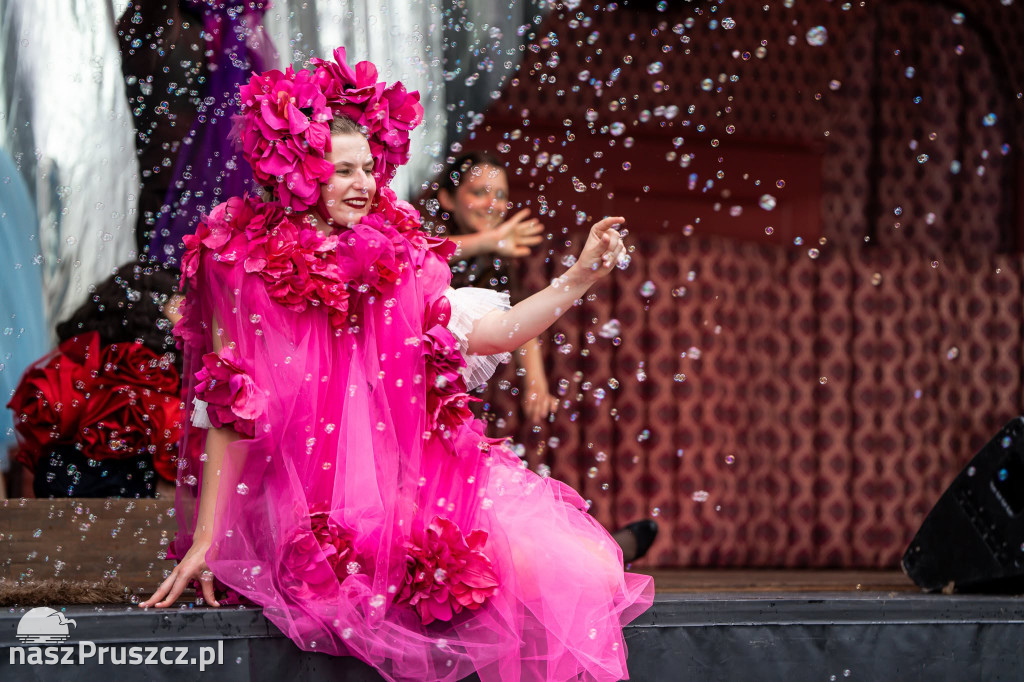 Teatr Wybrzeże na scenie Faktorii Kultury. Dzieci bawiły się znakomicie