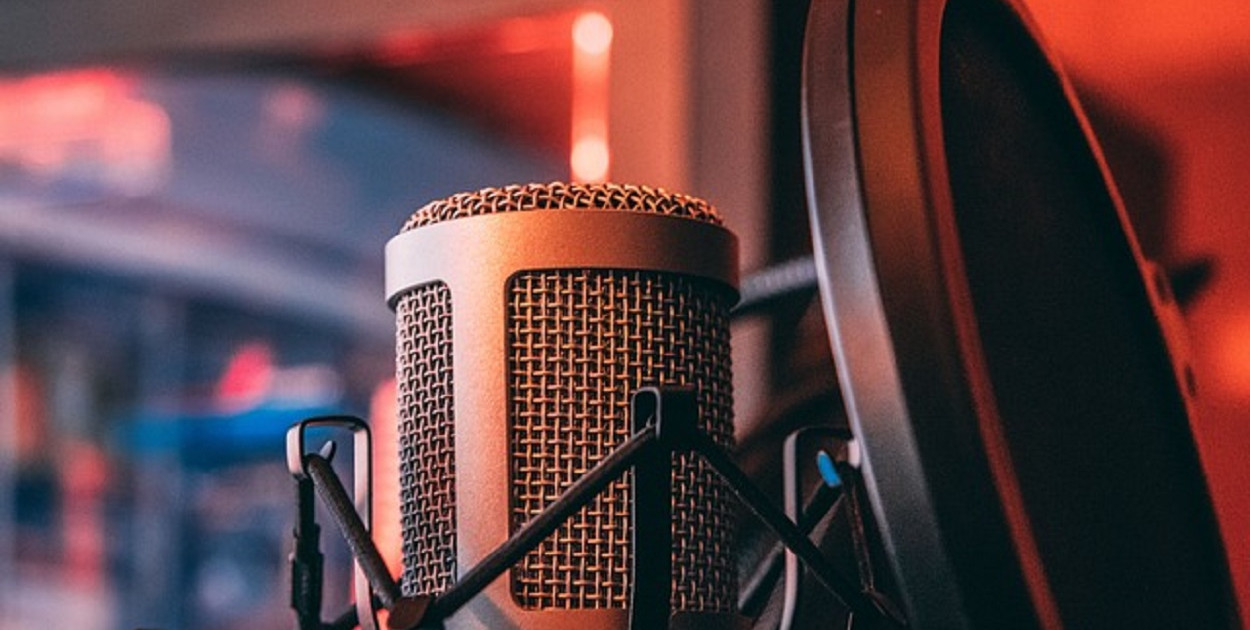 Wyzwania i błędy w transkrypcji nagrań