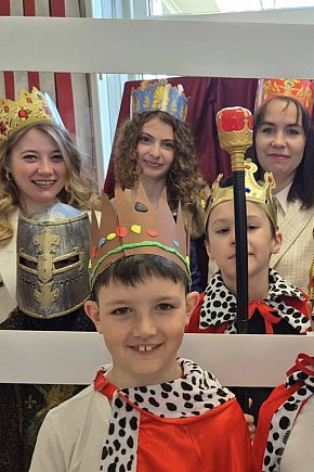 Uczniowie z Sobowidza uczcili 1000. rocznicę koronacji-1036