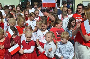 Uczniowie z Przejazdowa uczcili Święto Konstytucji 3 Maja-1038