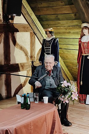 Wystawa „Weselne Stroje Żuławskie” w Miłocinie-1061
