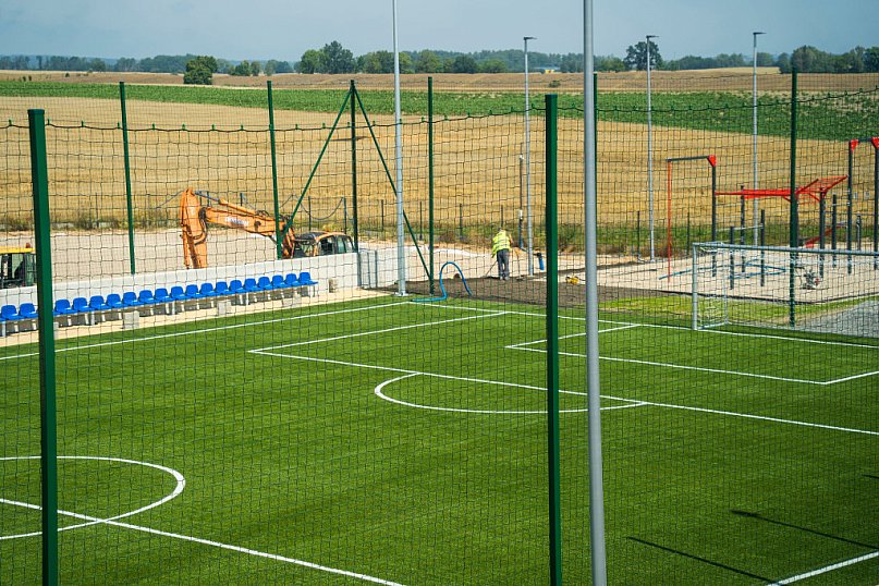 Trwają prace w nowej szkole w Jagatowie