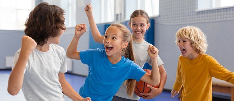 \"W zdrowym ciele, zdrowy duch\" - sportowe zmagania przedszkolaków-257