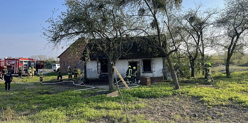 Gmina Pruszcz Gdański: 6 jednostek straży pożarnej gasiło pożar w Bogatce - 11332