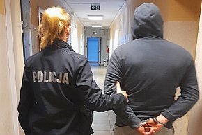 Powiat Gdański: Trzymali w domu narkotyki. Mogą odpowiedzieć za handel -11591