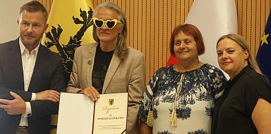 Pomorskie docenia seniorów — wyróżnienia dla osób, instytucji i pracodawców-19978