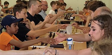 Kolbudy: Grali w szachy o Puchar Wójta Gminy-20062