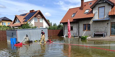 Powiat Gdański: Strażacy cały czas walczą z podtopieniami-20504