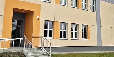 Nowoczesna szkoła w Kłodawie prawie gotowa! Czas na wspólne sadzenie drzew-20939