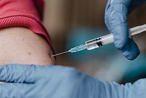 Nowa metoda oszustów. Tak próbują „oskubać” seniorów-20963
