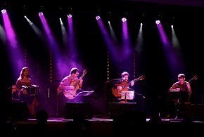 Kolbudy: Zagrali tango na trzy gitary-22553