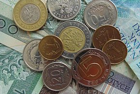 Nowe regulacje dla dorabiających. Od grudnia zmieniają się limity-22913