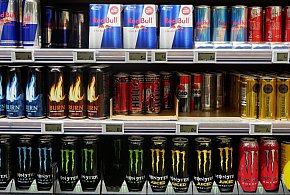 Popularne napoje pójdą ostro w górę. Rząd szykuje podwyżkę VAT-23212