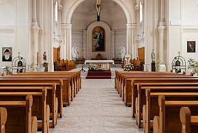 Miliony na Kościół w 2026 roku. Państwo co roku dokłada do duchownych-23738