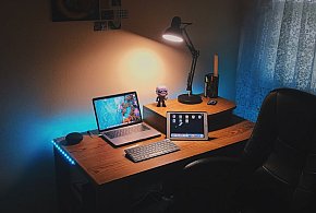 Biurko elektryczne – nieodzowna pomoc dla prowadzących siedzący tryb życia-24043