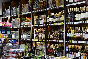 To codzienność wielu Polaków. Nowe dane o alkoholu niepokoją-24076