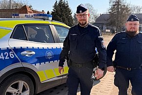 Dzielnicowi z Trąbek Wielkich ruszyli na pomoc. Uratowali 67-latka