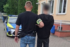 Pruszcz Gdański: 52-latek stracił 110 tys. zł. Policja zatrzymała „odbieraka"