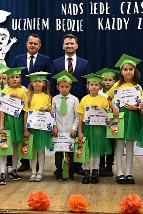 Pasowanie na ucznia w Skowarczu-1369