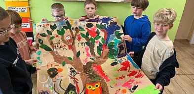 Afrykańska podróż z baśniami. Uczniowie z Pruszcza poznawali kulturę Afryki