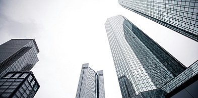 Trading bez chaosu. Dlaczego coraz więcej inwestorów wybiera przejrzyste platformy