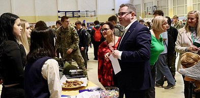 Targi Szkół Ponadpodstawowych w Kolbudach: uczniowie poznają ofertę edukacyjną